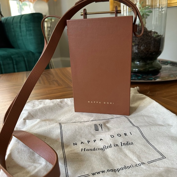 NAPPA DORI RADIO BAG STRUCTURED CROSSBODY SHOULDER BAG Tan - Picture 9 of 11